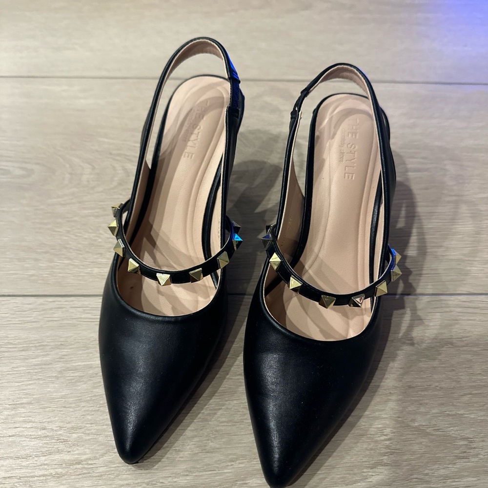 Chic Black Studded Heels